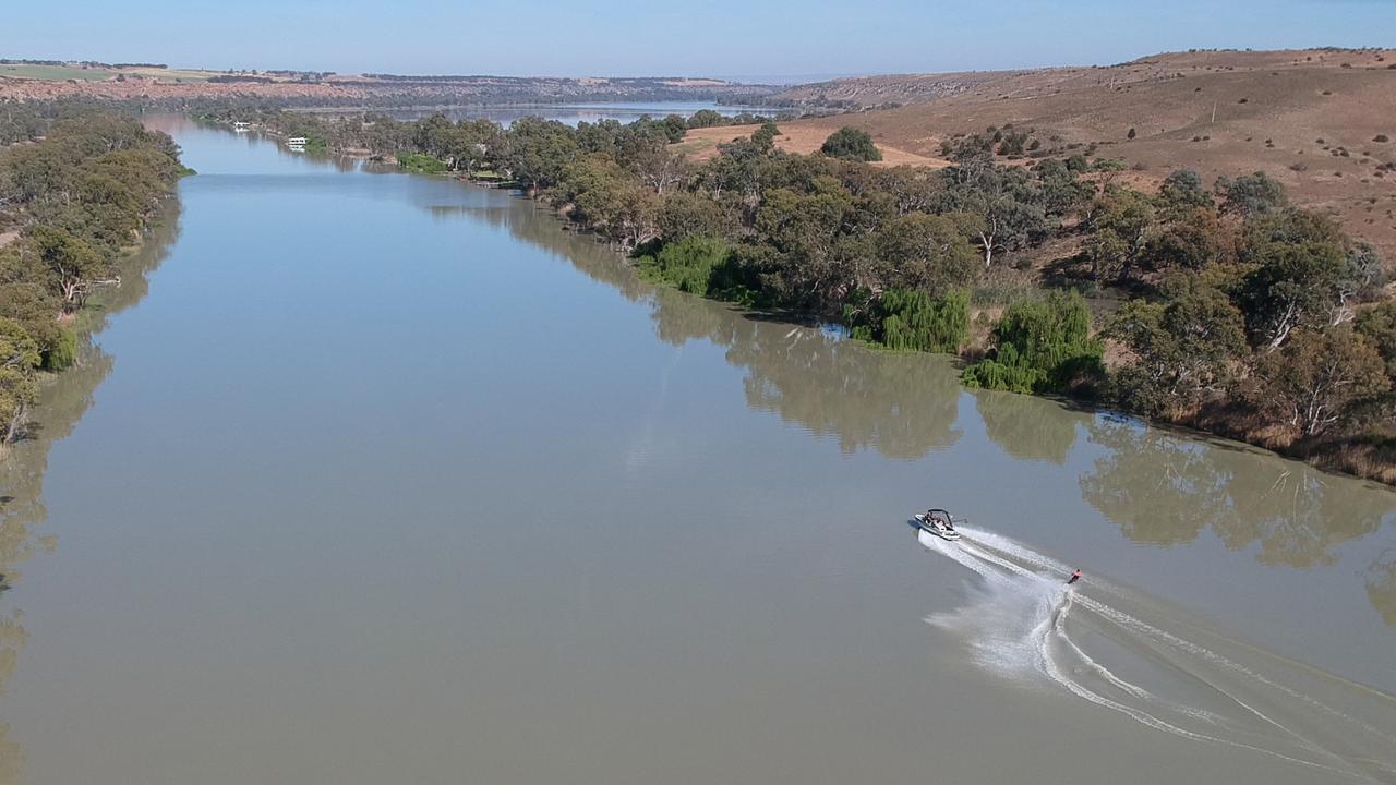 Many Hidden Secrets for any Wakeboard Traveller are along the Banks of the Mighty Murray River, SA.
