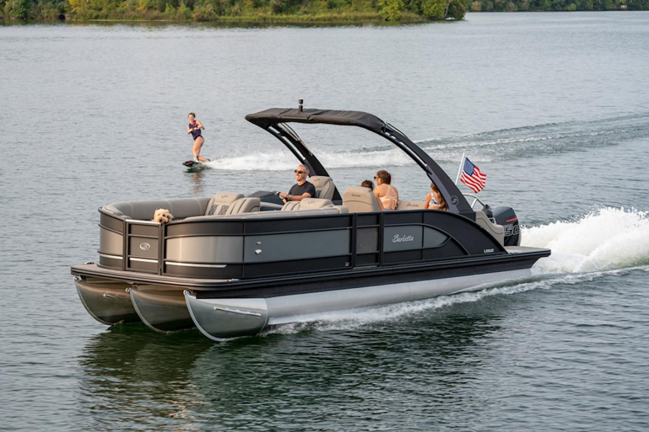 Can You Wakeboard on a Pontoon ? Here is the answer
